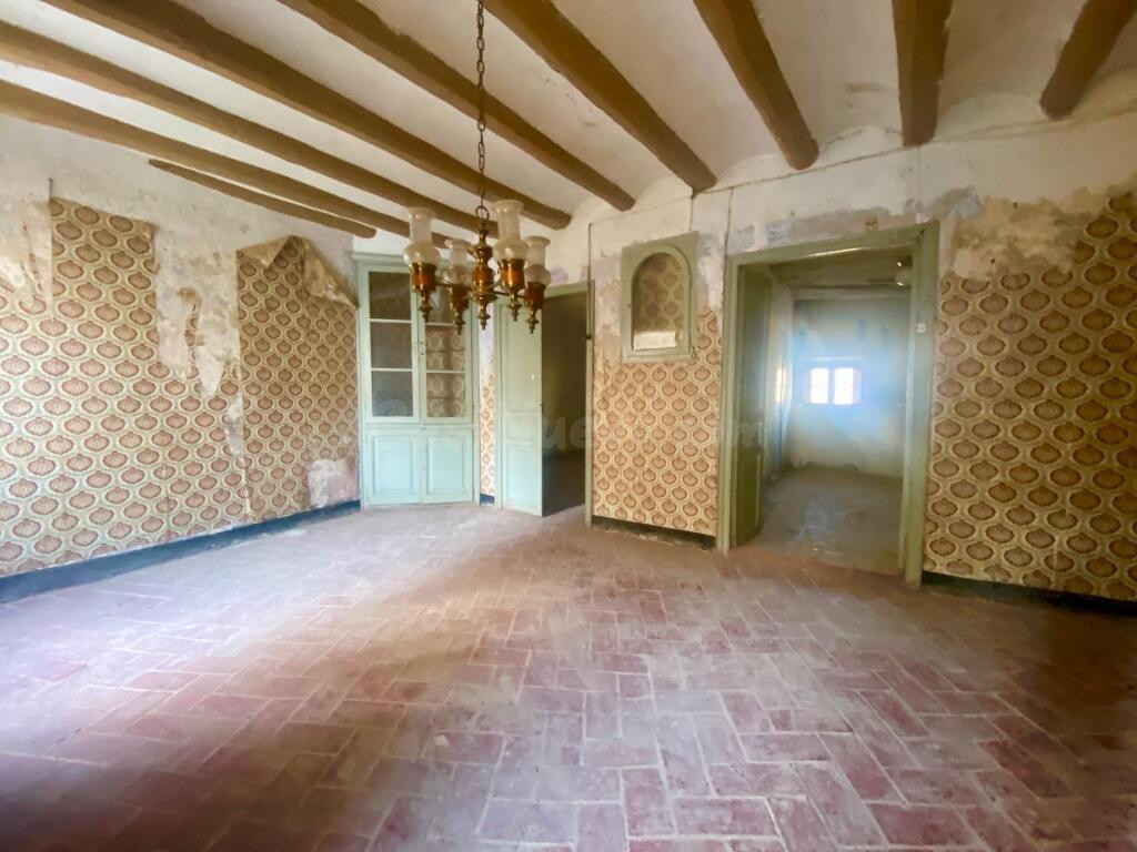 Casa con patio, piso y desván en Sarroca de Lleida - foto 9