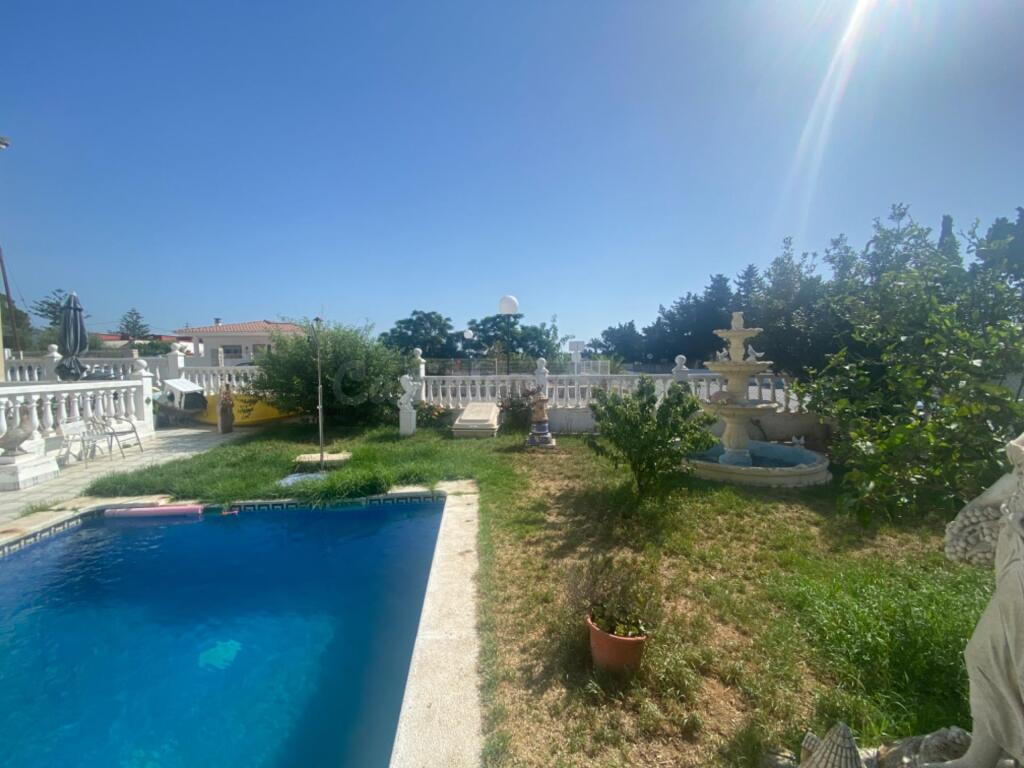 Fantástica casa para dos familas a 50m del mar - foto 2