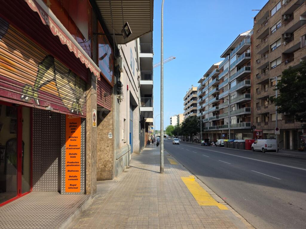 Amplio local junto estación AVE - foto 31
