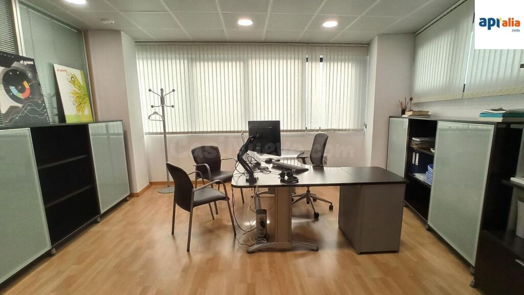 EXCLUSIVA APIALIA: Amplia y funcional oficina en venta – ¡Li - foto 5