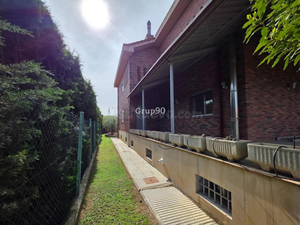 ? Chalet exclusivo en Lleida – Espacio, privacidad y ubicaci - foto 13