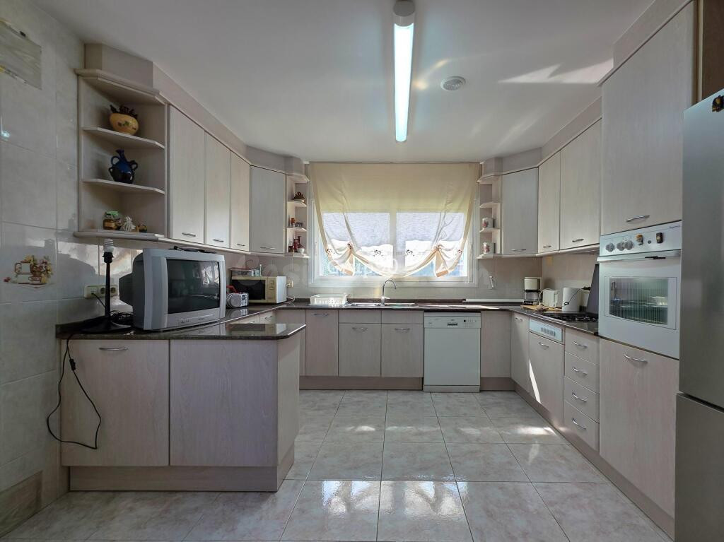 ? Chalet exclusivo en Lleida – Espacio, privacidad y ubicaci - foto 17