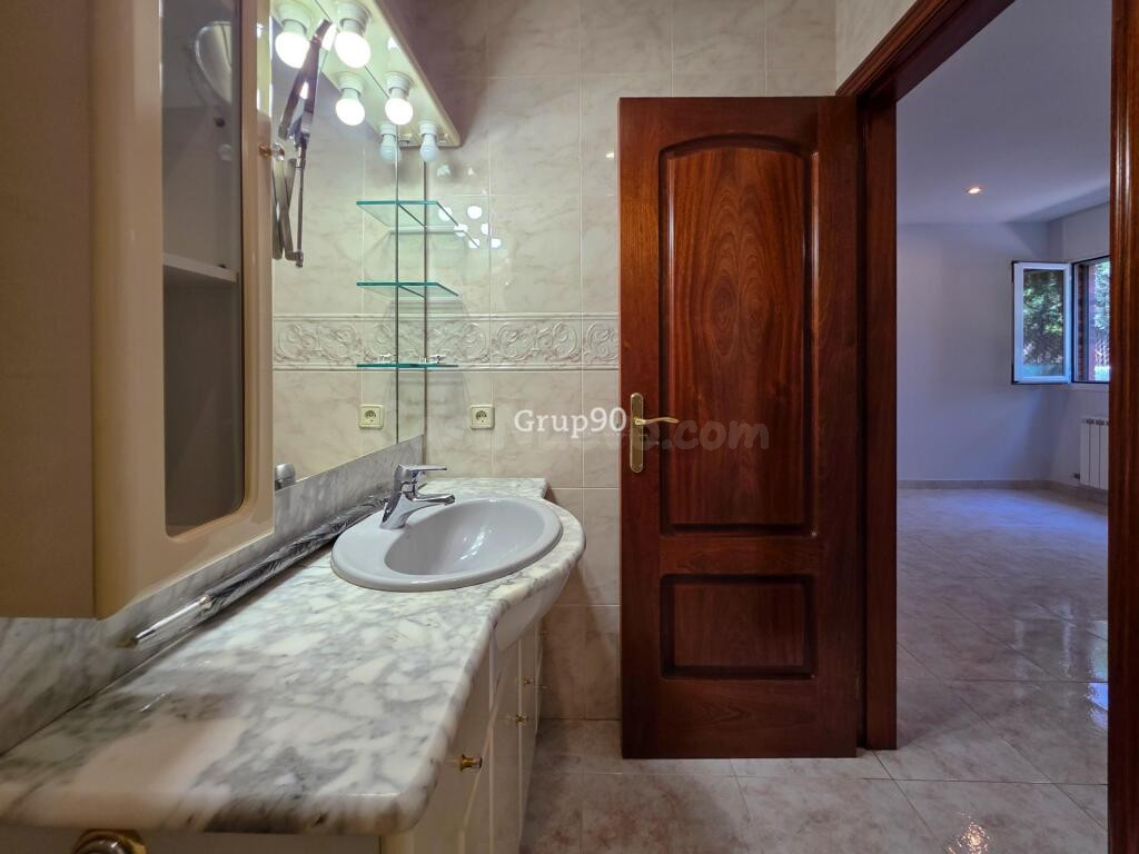 ? Chalet exclusivo en Lleida – Espacio, privacidad y ubicaci - foto 30
