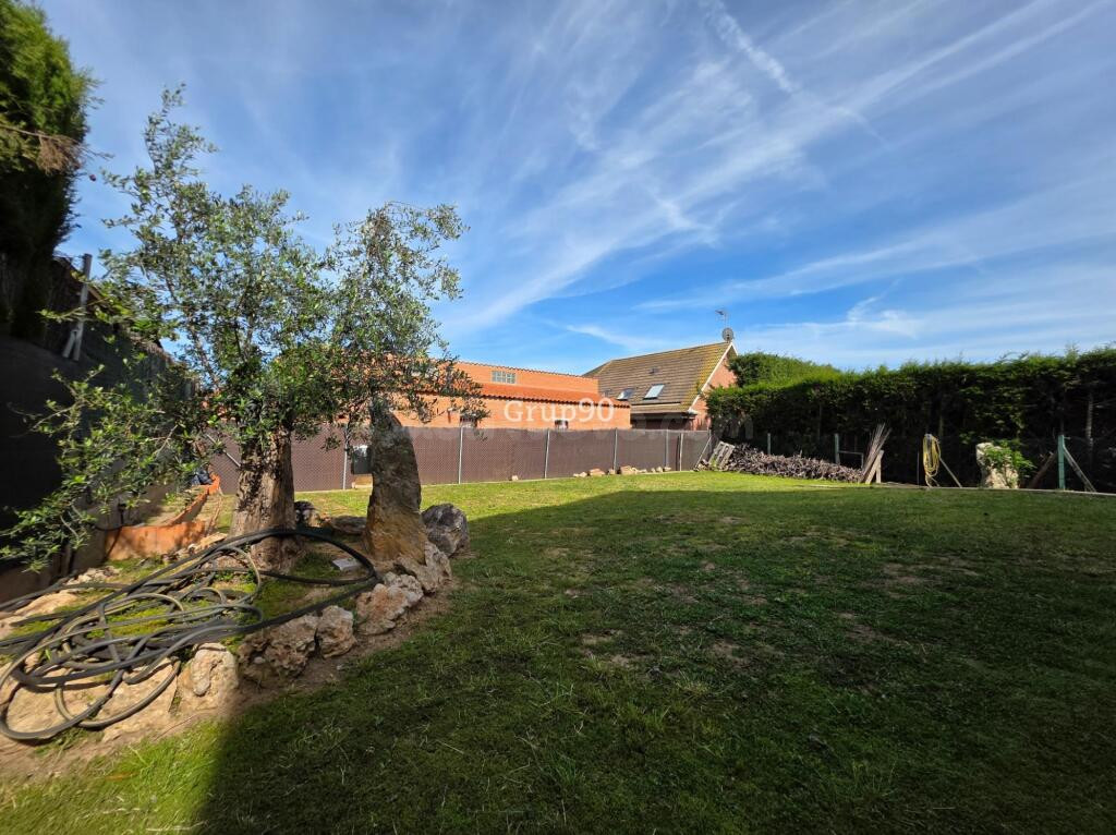 ? Chalet exclusivo en Lleida – Espacio, privacidad y ubicaci - foto 9