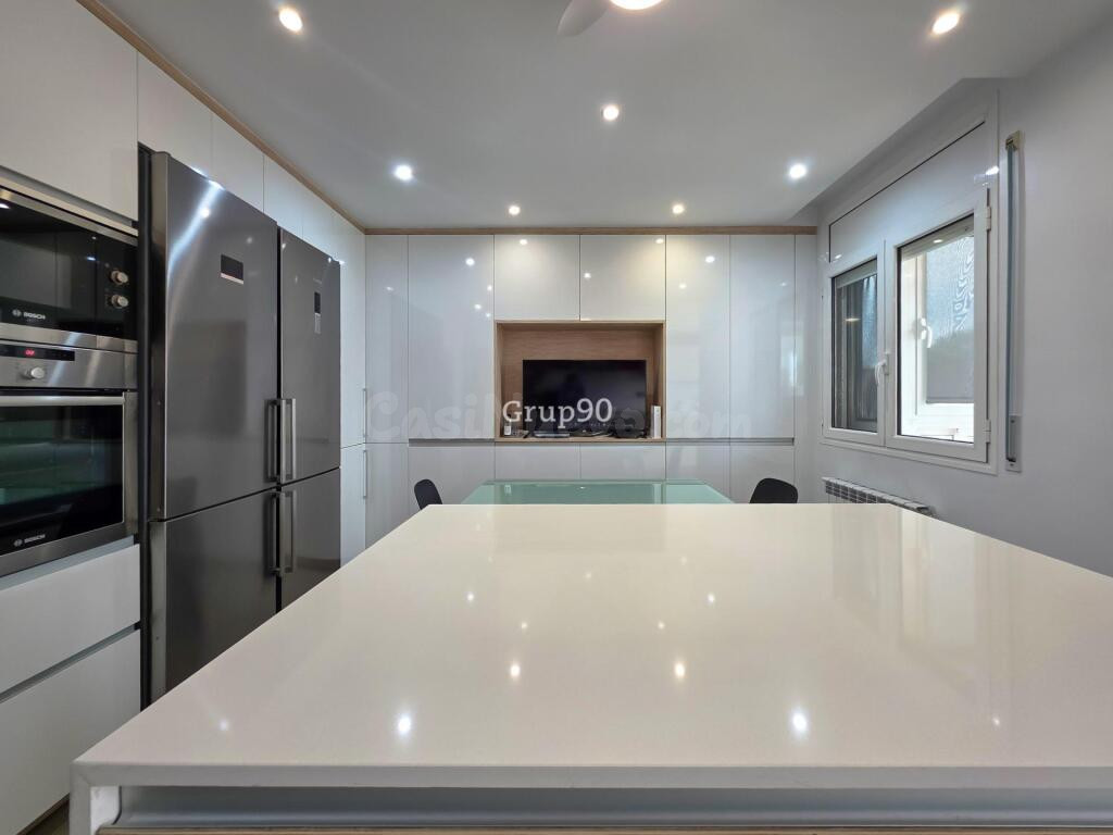 Espectacular Ático Dúplex de 130 m2 con Gran Terraza y Máxim - foto 14