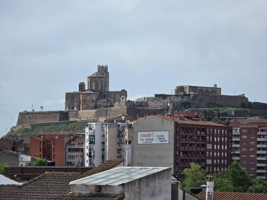 Espectacular Ático Dúplex de 130 m2 con Gran Terraza y Máxim - foto 21