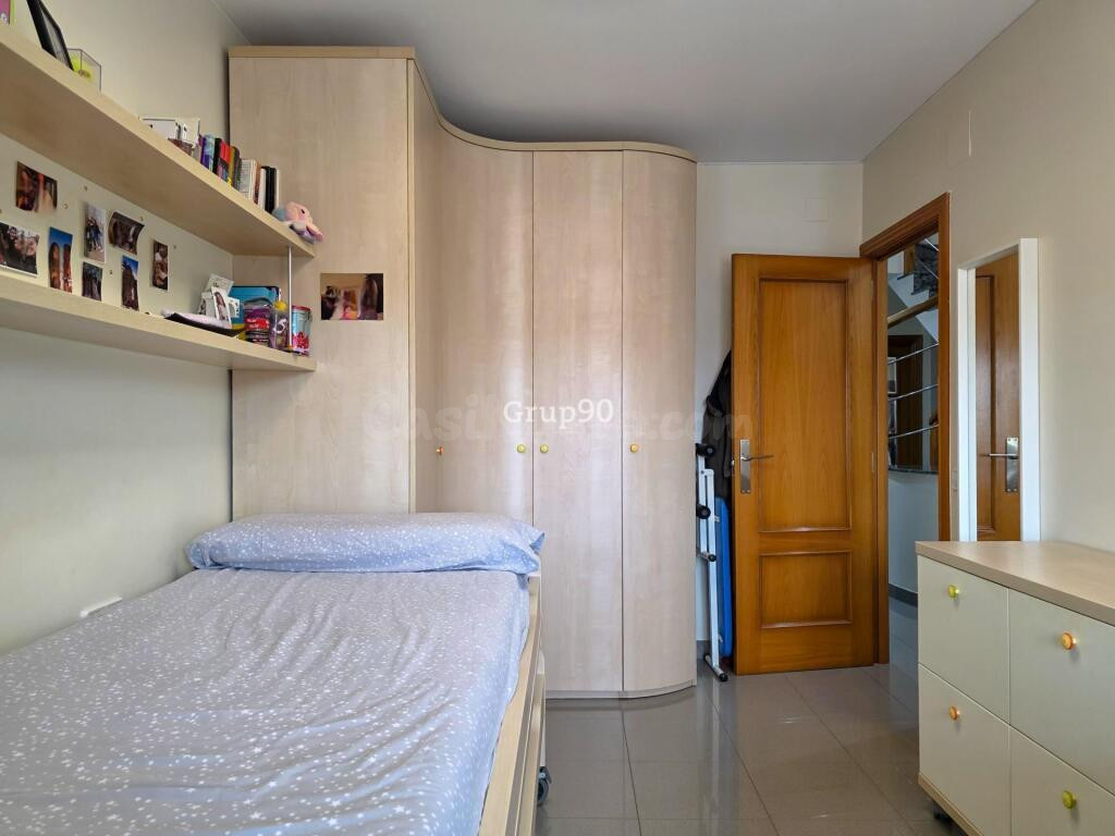 Espectacular Ático Dúplex de 130 m2 con Gran Terraza y Máxim - foto 27