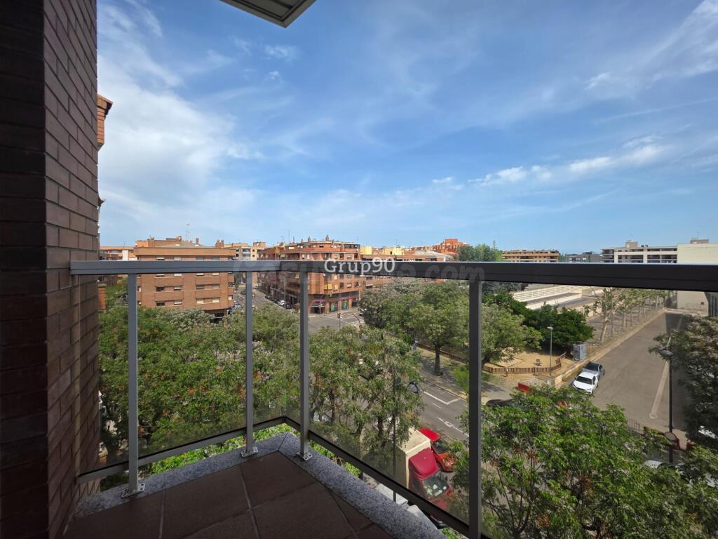 Espectacular Ático Dúplex de 130 m2 con Gran Terraza y Máxim - foto 36