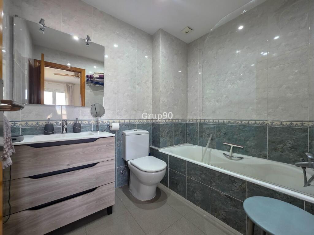 Espectacular Ático Dúplex de 130 m2 con Gran Terraza y Máxim - foto 40