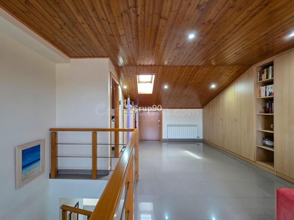Espectacular Ático Dúplex de 130 m2 con Gran Terraza y Máxim - foto 46