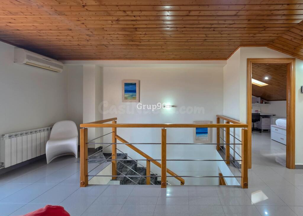Espectacular Ático Dúplex de 130 m2 con Gran Terraza y Máxim - foto 51