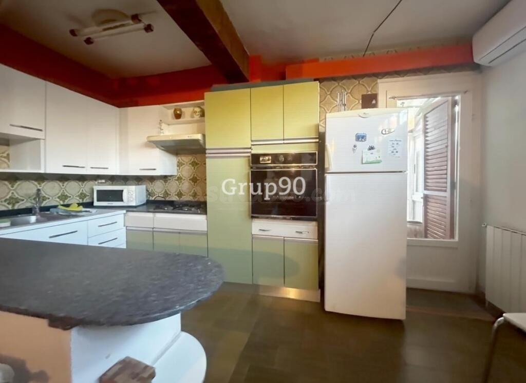 Casa de pueblo única en Artesa de Lleida + local + almacén - foto 2