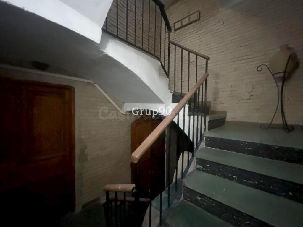 Casa de pueblo única en Artesa de Lleida + local + almacén - foto 18