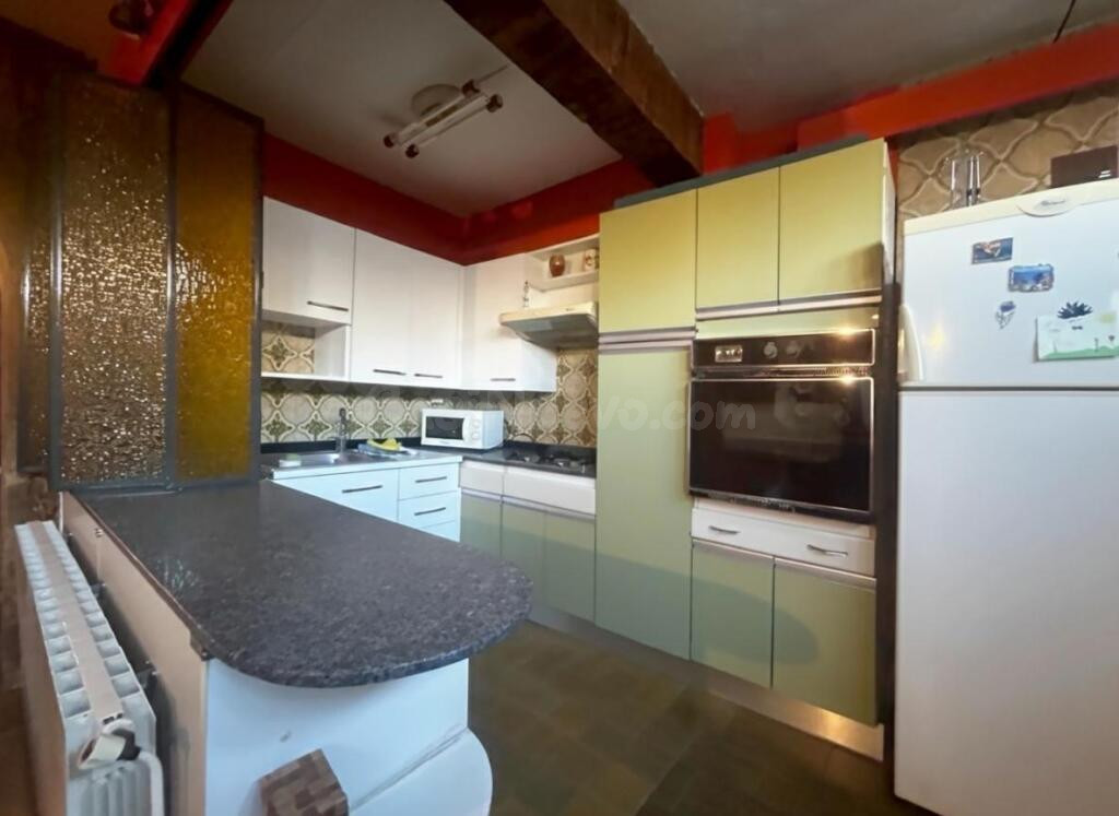 Casa de pueblo única en Artesa de Lleida + local + almacén - foto 23