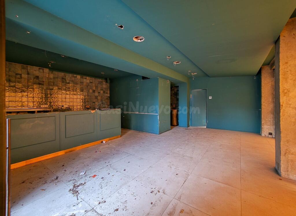 Local comercial en alquiler en Plaça Ricard Vinyes – Lleida - foto 4