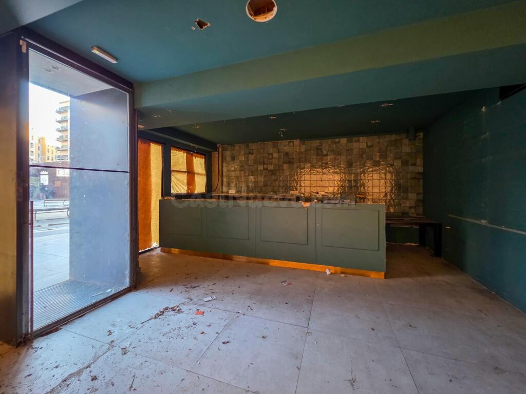Local comercial en alquiler en Plaça Ricard Vinyes – Lleida - foto 5