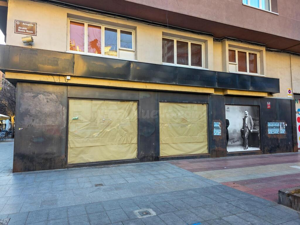 Local comercial en alquiler en Plaça Ricard Vinyes – Lleida - foto 6