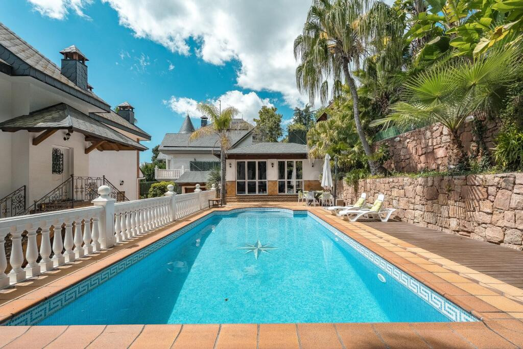 Villa de lujo con jardín y piscina en Fontpineda - foto 2