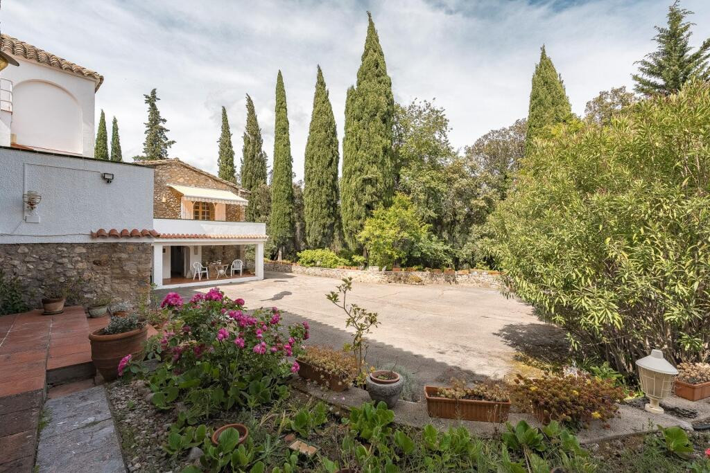 Exclusiva finca con carácter en el Alt Empordà - foto 13