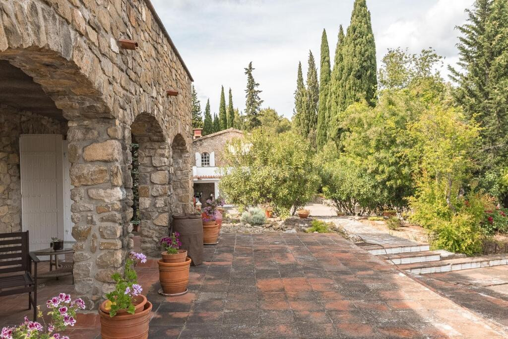 Exclusiva finca con carácter en el Alt Empordà - foto 4