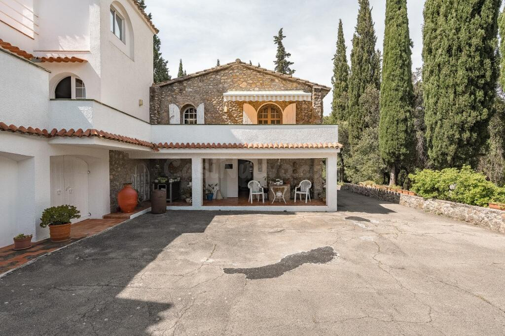 Exclusiva finca con carácter en el Alt Empordà - foto 10