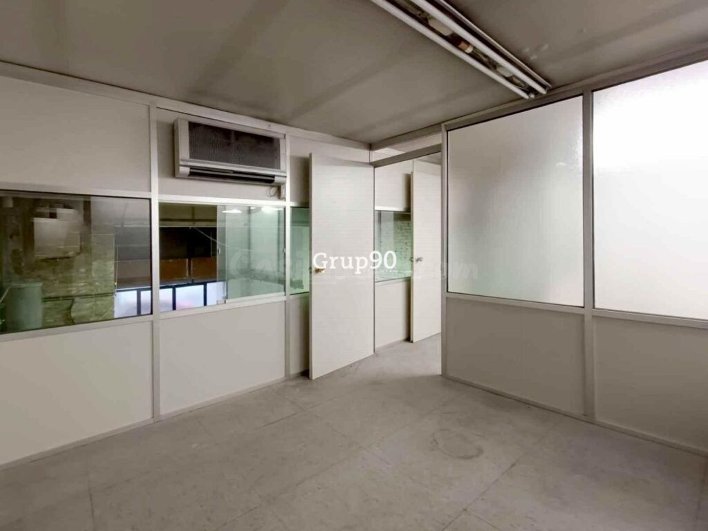 ¡Oportunidad Única en la Zona! Local Comercial de 79 m2 a Pi - foto 7