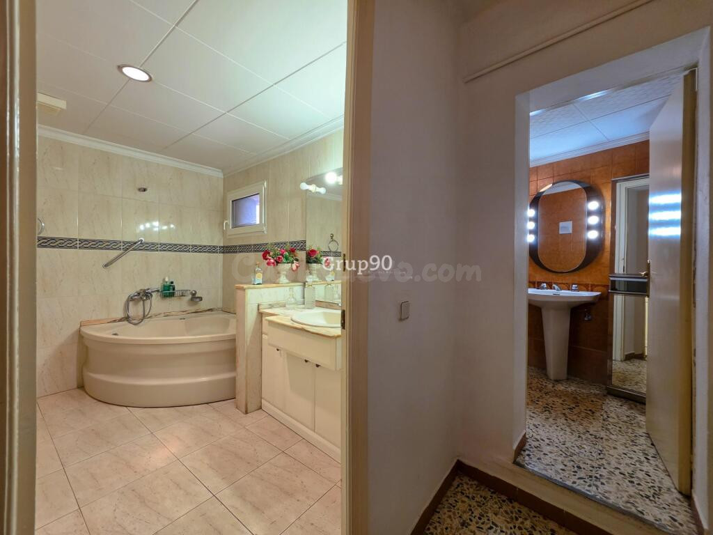 Espectacular casa de 567 m2 con infinitas posibilidades en A - foto 31