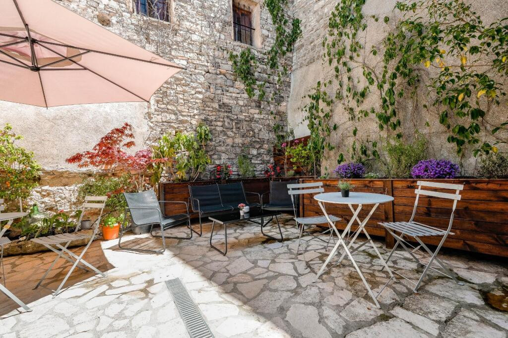 Casa rural de lujo con seis suites y zona de aguas en la Seg