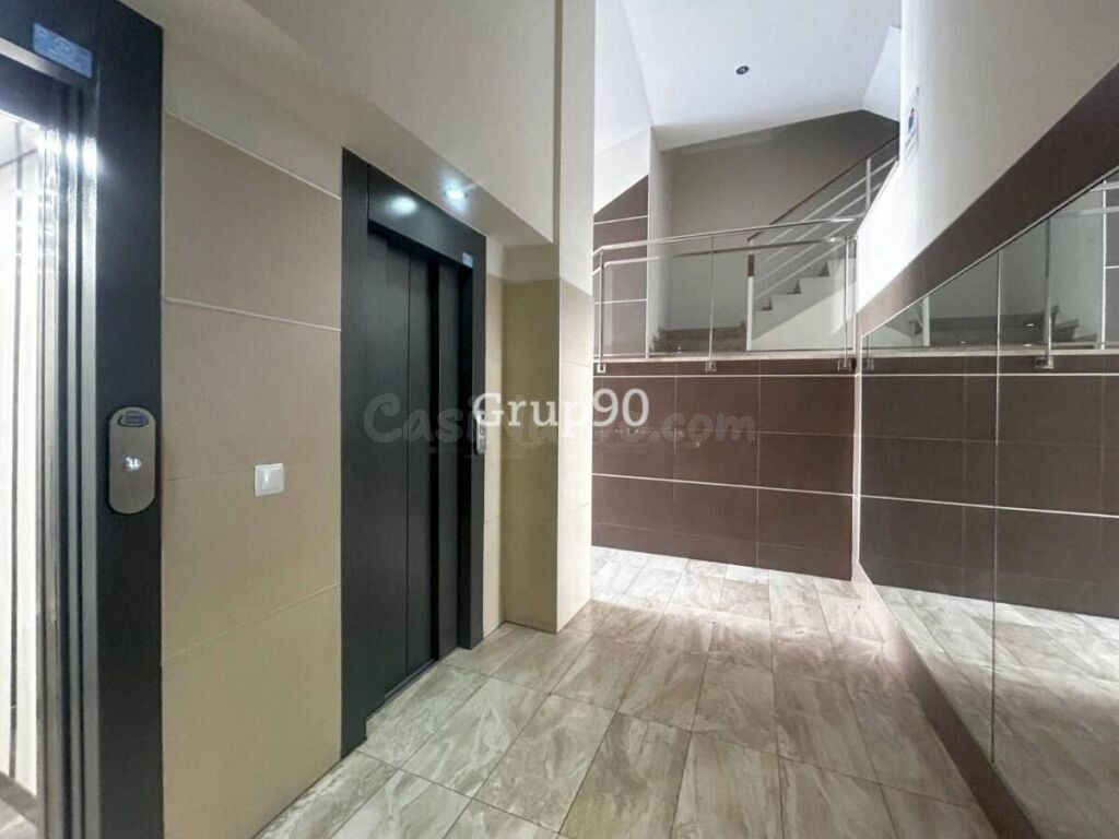 ¡VIVE EN EL CORAZÓN DE CAPPONT! Piso semireformado de 3 habi - foto 29