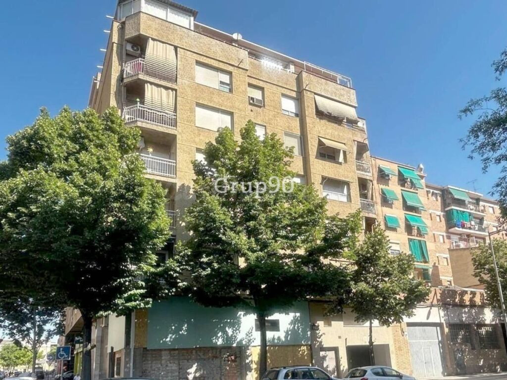 ¡VIVE EN EL CORAZÓN DE CAPPONT! Piso semireformado de 3 habi - foto 31