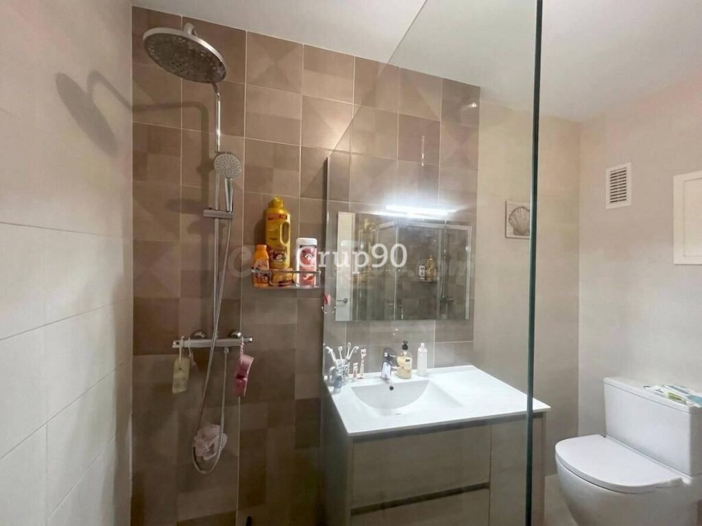 ¡VIVE EN EL CORAZÓN DE CAPPONT! Piso semireformado de 3 habi - foto 10