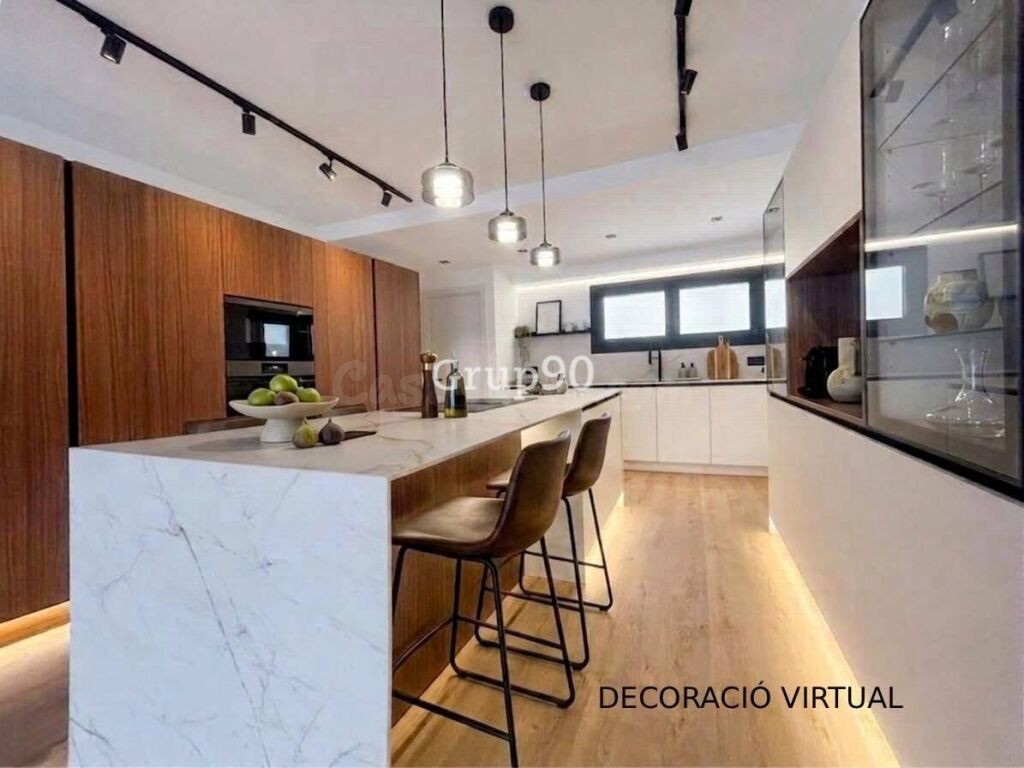 Piso señorial reformado a estrenar en Av. Madrid – Centro de - foto 3