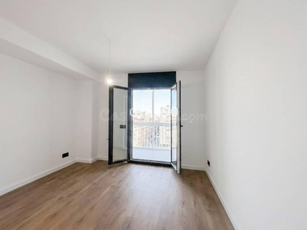 Piso señorial reformado a estrenar en Av. Madrid – Centro de - foto 31
