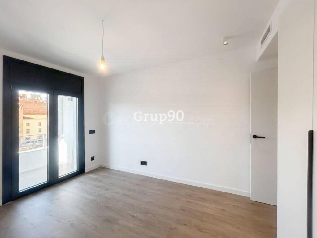 Piso señorial reformado a estrenar en Av. Madrid – Centro de - foto 32