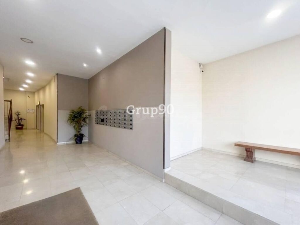 Piso señorial reformado a estrenar en Av. Madrid – Centro de - foto 47