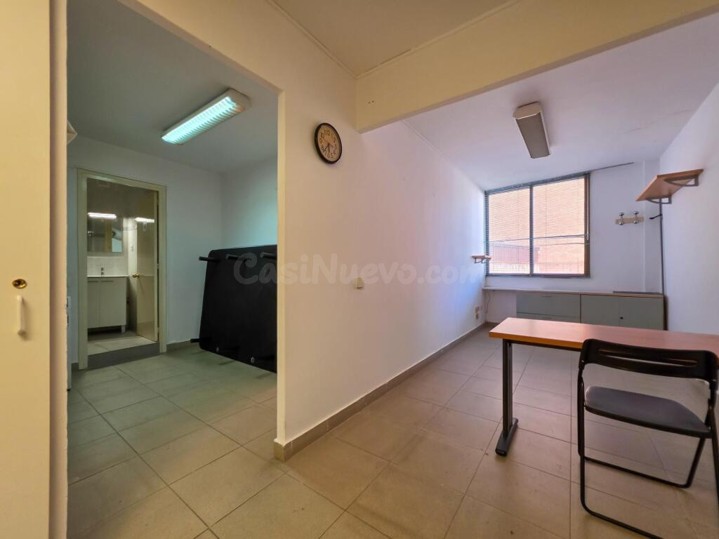 Gran Oficina céntrica con terraza - foto 10