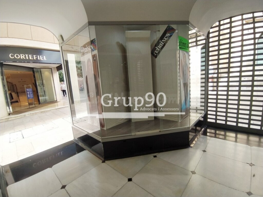 OPORTUNIDAD PARA TU NEGOCIO !! LOCAL EN EL EIX COMERCIAL - foto 14