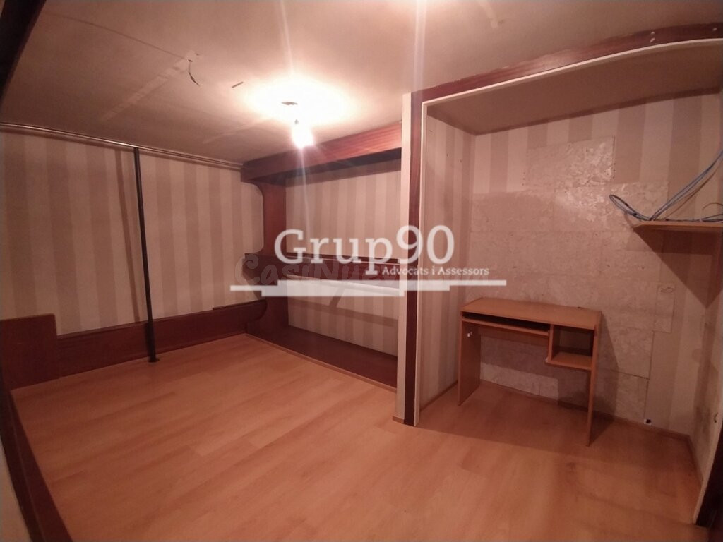 OPORTUNIDAD PARA TU NEGOCIO !! LOCAL EN EL EIX COMERCIAL - foto 16