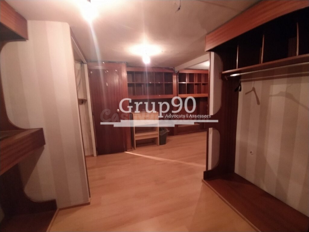 OPORTUNIDAD PARA TU NEGOCIO !! LOCAL EN EL EIX COMERCIAL - foto 17