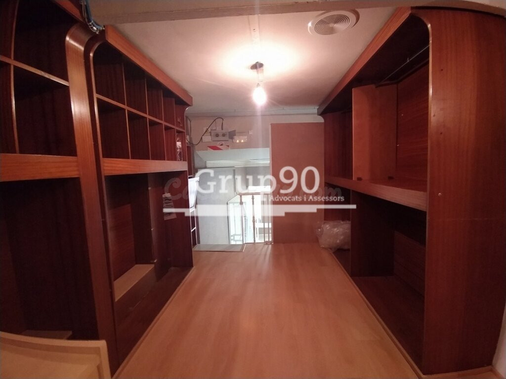 OPORTUNIDAD PARA TU NEGOCIO !! LOCAL EN EL EIX COMERCIAL - foto 18