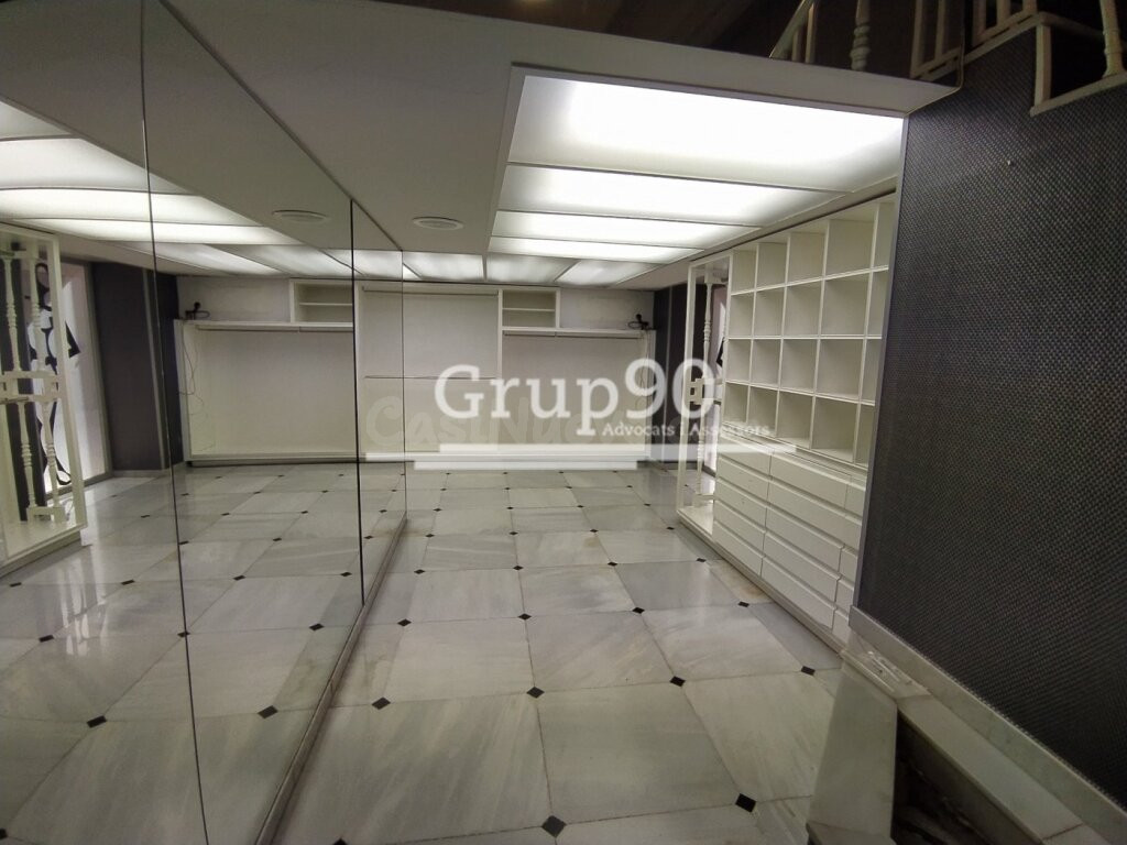 OPORTUNIDAD PARA TU NEGOCIO !! LOCAL EN EL EIX COMERCIAL - foto 6