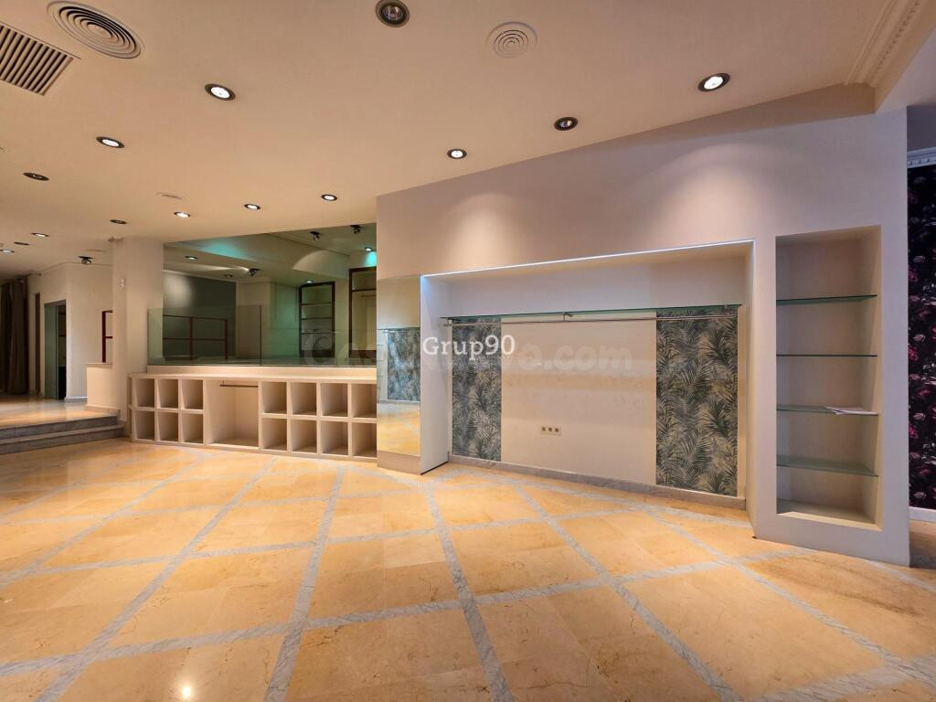 LOCAL COMERCIAL EN ZONA RICARDO VINYES - foto 8