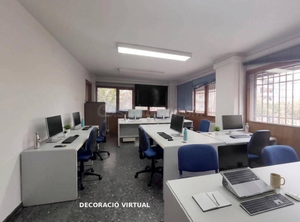 Gran local comercial en Passeig de Ronda, Lleida