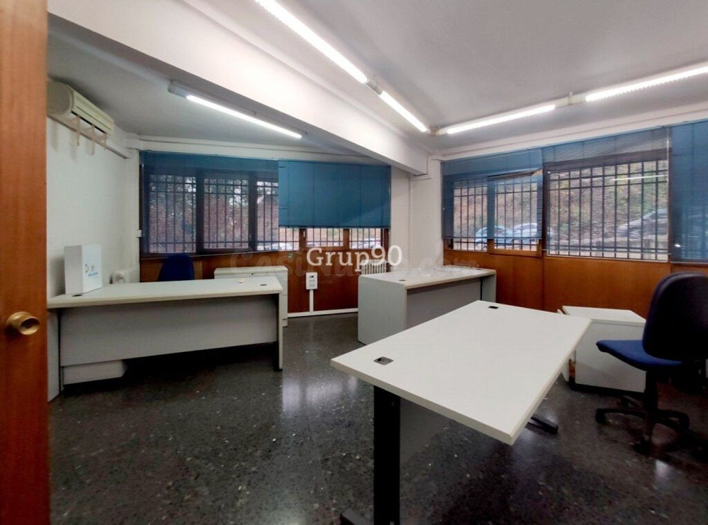 Gran local comercial en Passeig de Ronda, Lleida - foto 13