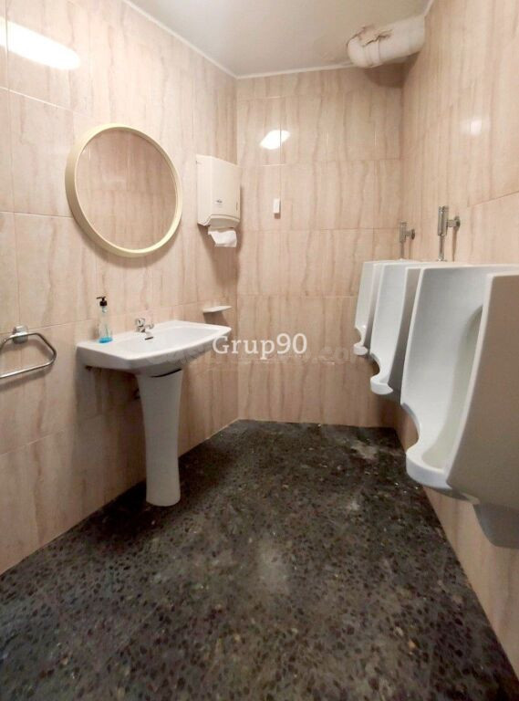 Gran local comercial en Passeig de Ronda, Lleida - foto 25