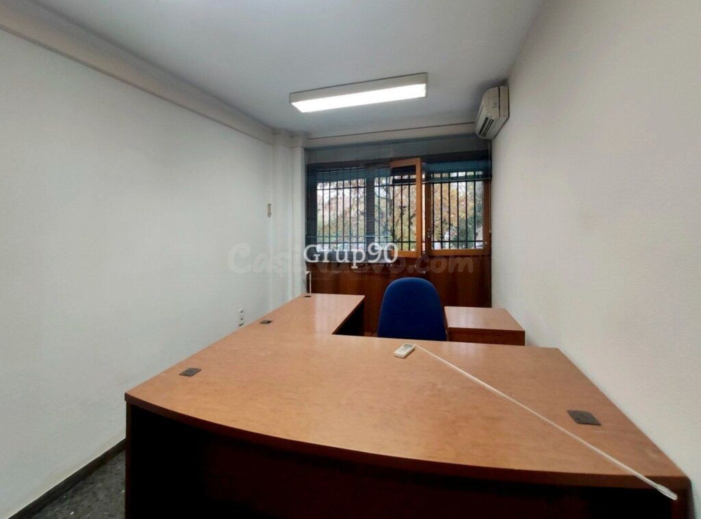 Gran local comercial en Passeig de Ronda, Lleida - foto 30