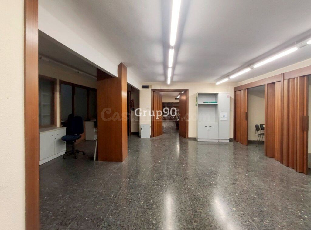 Gran local comercial en Passeig de Ronda, Lleida - foto 39