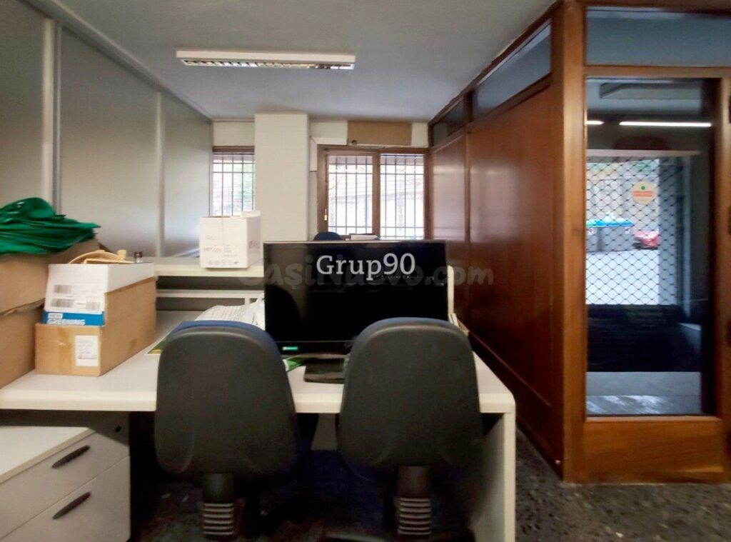 Gran local comercial en Passeig de Ronda, Lleida - foto 51