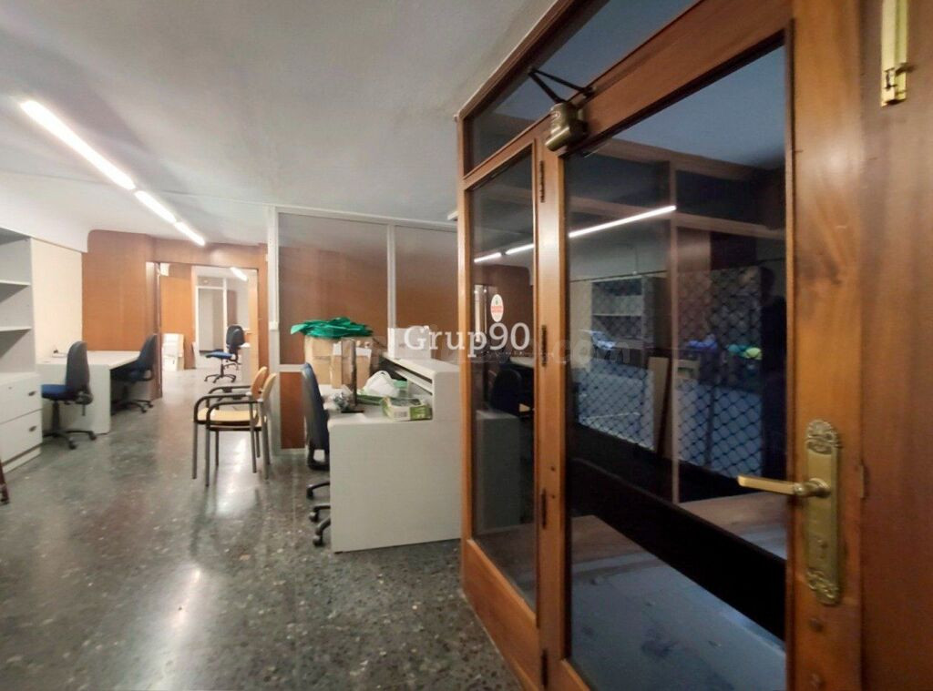 Gran local comercial en Passeig de Ronda, Lleida - foto 52