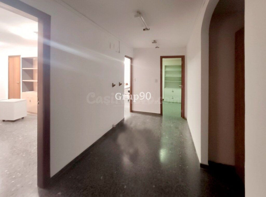 Gran local comercial en Passeig de Ronda, Lleida - foto 59
